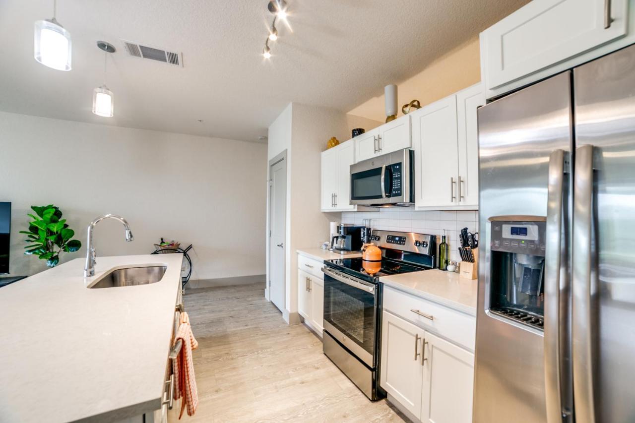 Downtown Apartment With Riverwalk Views Free Parking Pet Friendly Centrally Located On The Riverwalk San Antonio Eksteriør bilde