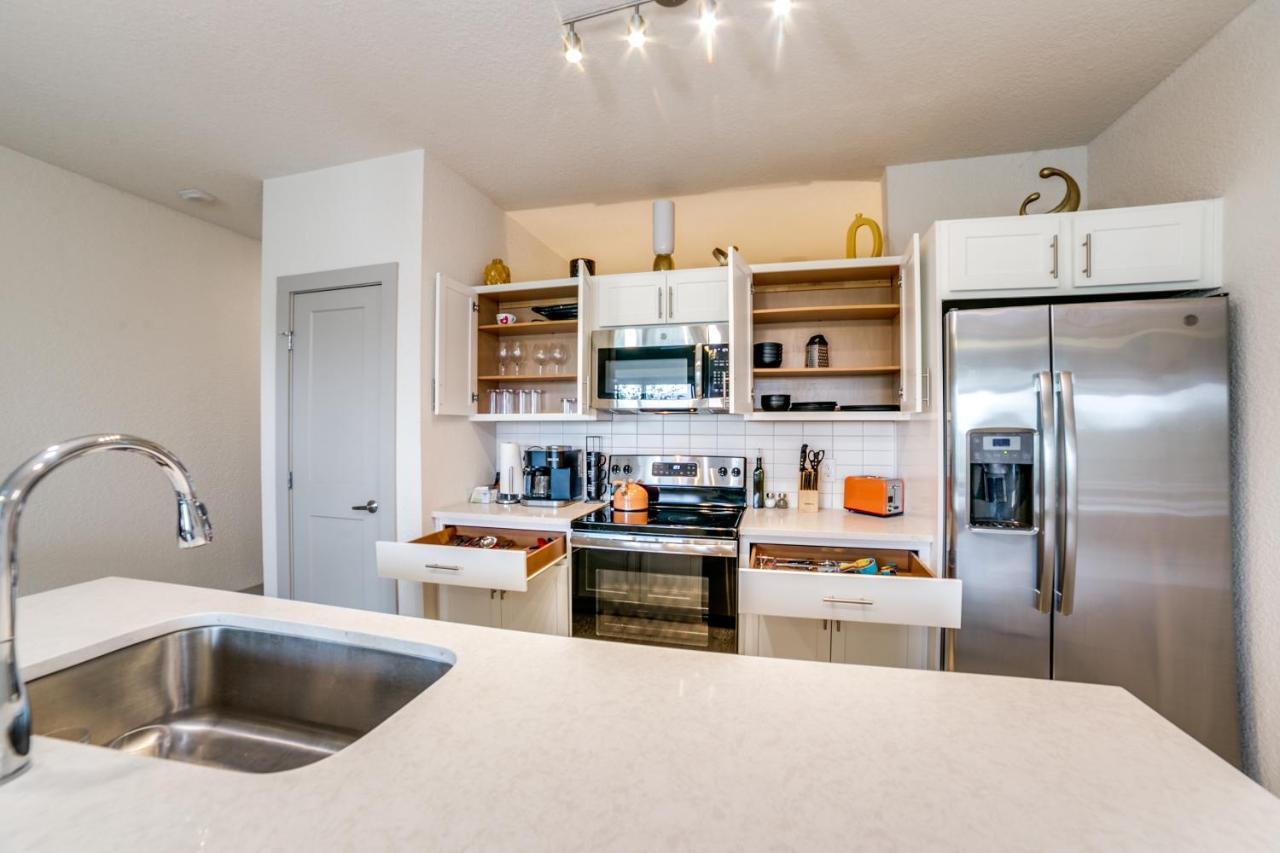 Downtown Apartment With Riverwalk Views Free Parking Pet Friendly Centrally Located On The Riverwalk San Antonio Eksteriør bilde